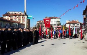 18 Mart Şehitleri Anma Günü ve Çanakkale Zaferi’nin 101. yıl dönümü ilçemizde törenlerle kutlandı.