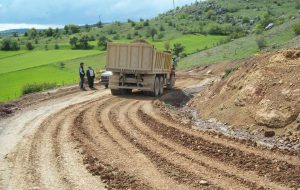 Köy yol yapım ve su deposu onarımları (14)